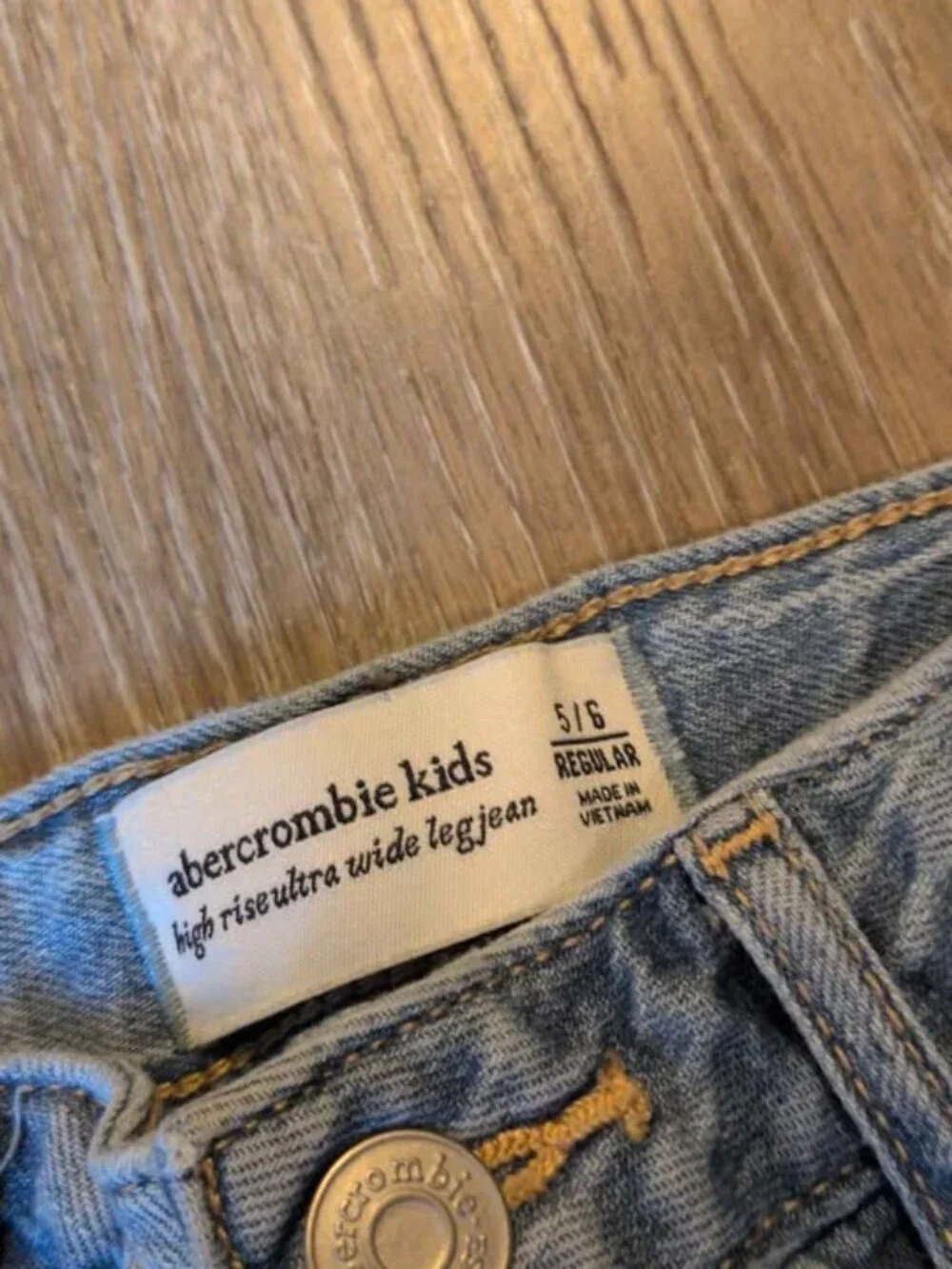 Abercrombie Kids High Rise Ultra Wide Leg Jeans 5/6